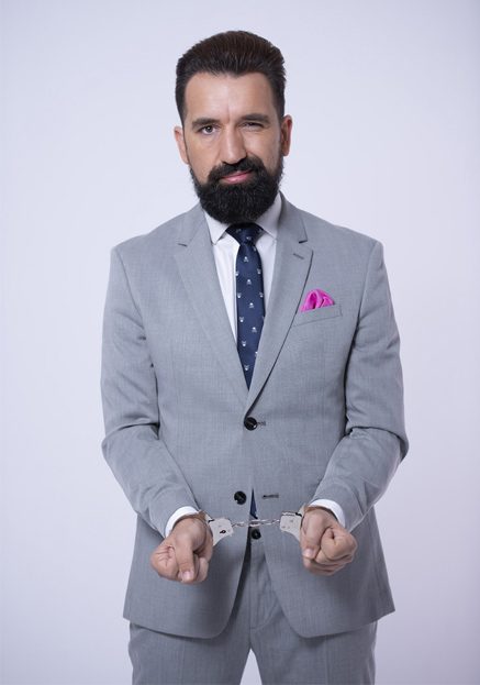 puedes-contratar-Miguel-Lago-presentador-monologuista-eventos-de-empresa-Circodelia Pro