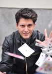 puedes-contratar-Jorge-Luengo-presentador-ilusionista-conferenciante-eventos-de-empresa-Circodelia Pro