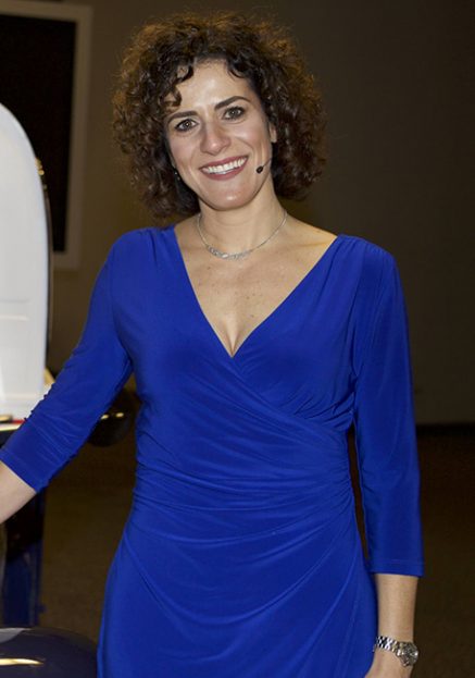 Helena Díez-Fuentes presentadora trilingüe para eventos corporativos