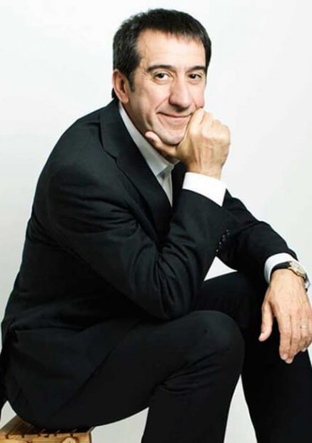 contratar-luis-boyano-mago-presentador-eventos-de-empresa-Circodelia Pro