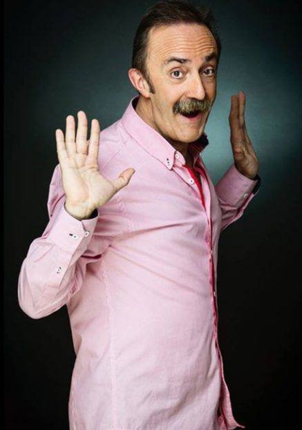 contratar-santi-rodriguez-presentador-monologuista-eventos-de-empresa-Circodelia Pro
