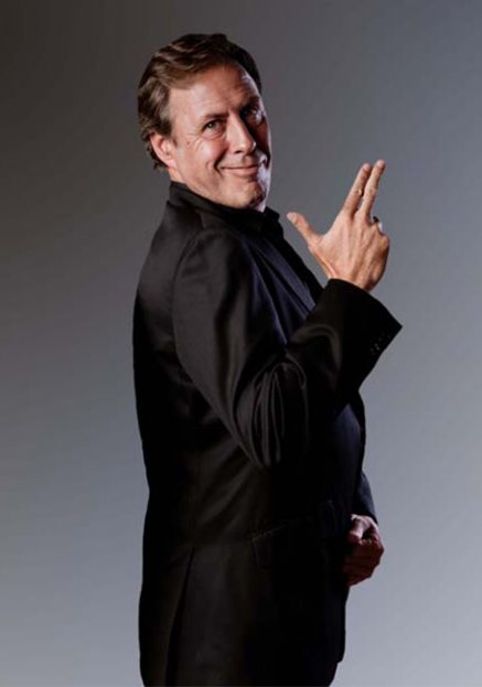 contratar-sinacio-presentador-monologuista-eventos-de-empresa-Circodelia Pro
