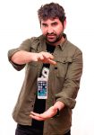 puedes-contratar-iñigo-debot-mago-eventos-de-empresa-Circodelia Pro