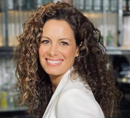 puedes contratar a Laura Madrueño | Eventos de empresa | Presentadoras | Circodelia Pro