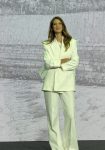 Diana Pereira, presentadora para eventos de empresa en España | Circodelia PRO