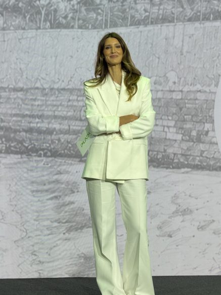 Diana Pereira, presentadora para eventos de empresa en España | Circodelia PRO